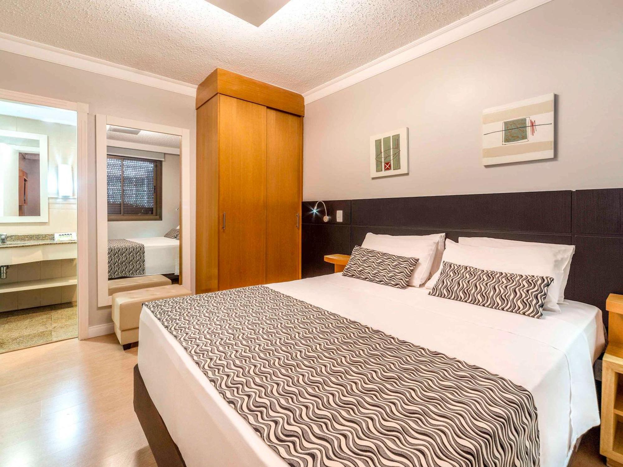 Manhattan Porto Alegre By Mercure Exterior photo