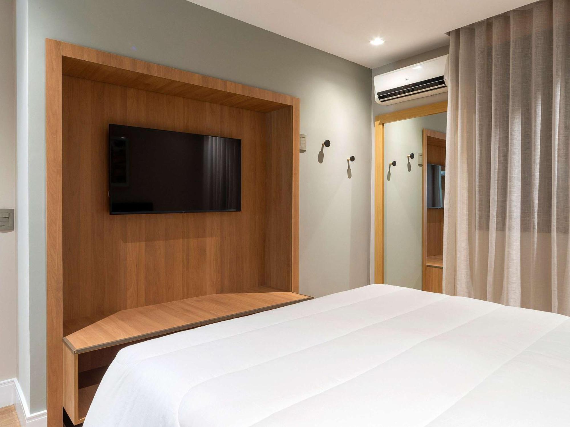 Manhattan Porto Alegre By Mercure Exterior photo